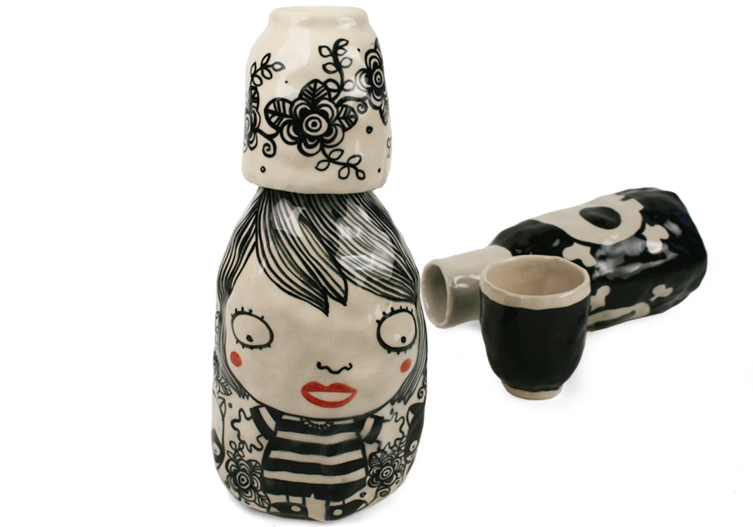 https://www.bluewitch.io/images/thumbs/008/0088184_shojo-handmade-ceramic-28oz-carafe-monochrome-normal_1500.jpeg